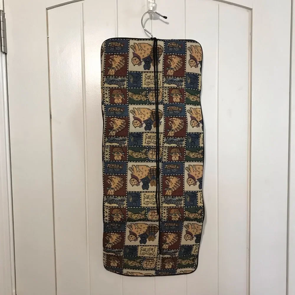 Vintage Totes Friendly Felines Tapestry Hanging Jewelry/Accessory/Garment Bag